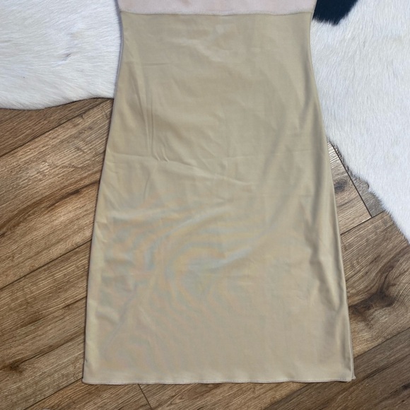 Spanx Hide & Sleek Full Slip - Picture 3 of 6